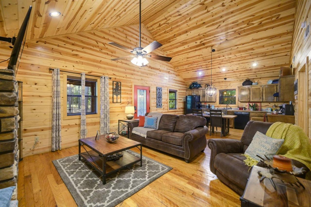 Shear Pleasure Villa Broken Bow Exterior photo