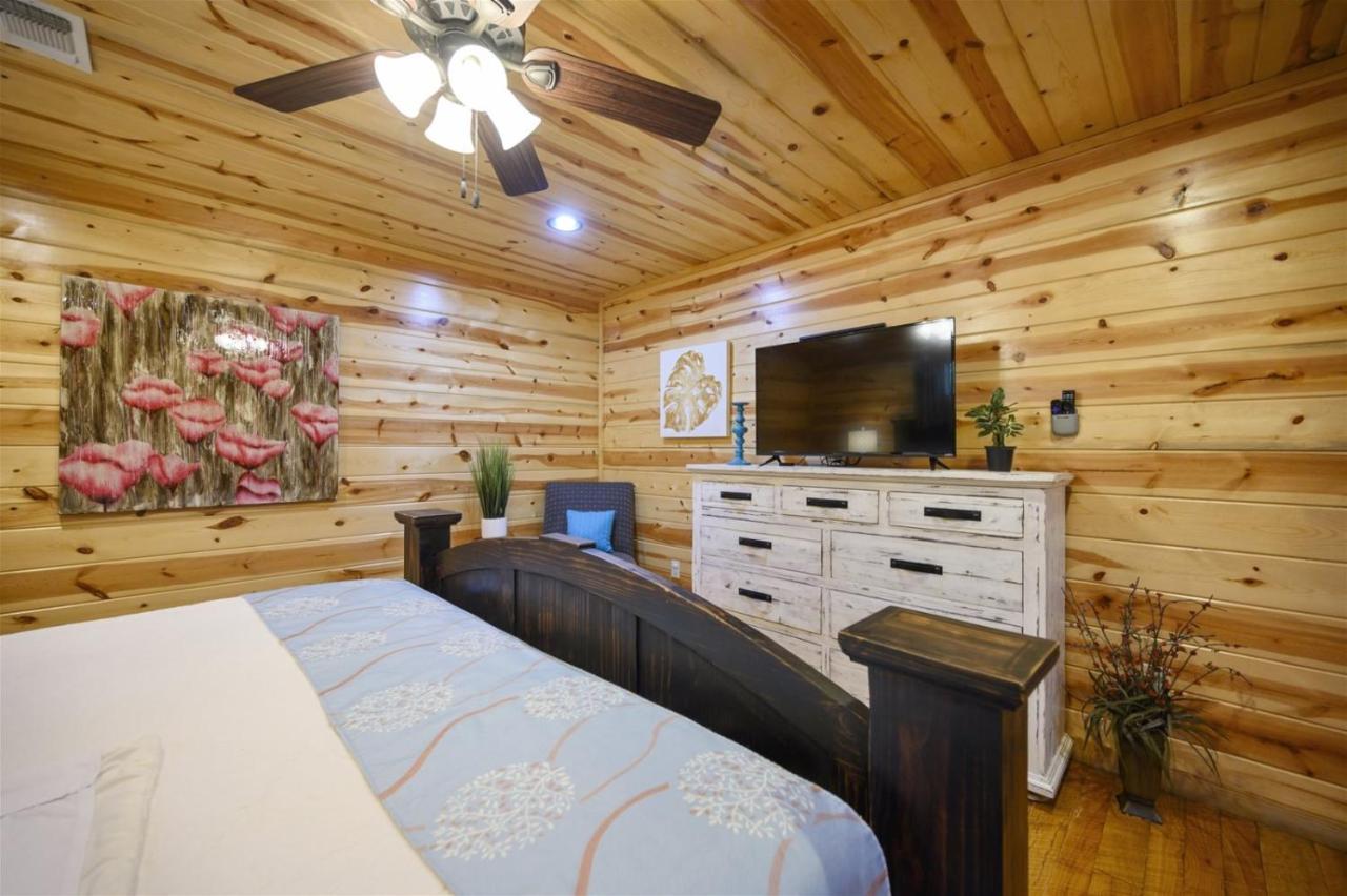 Shear Pleasure Villa Broken Bow Exterior photo